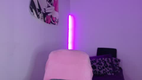 Isabela   Independet model 3 online show from July 2026 01:34:01 AM