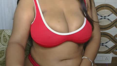 Snapshot of dolly_2 chatting on February 2025 04:26:02 AM dolly_2 online show from February 2025 04:26:02 AM