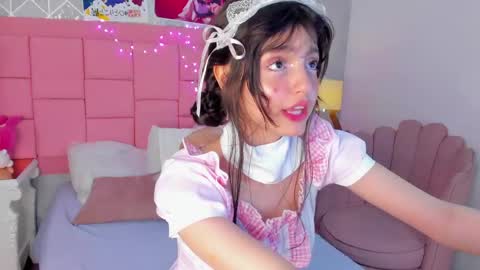 dolly_kitter online show from April 2026 12:47:02 PM