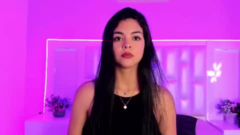 Juliana online show from July 2026 04:09:01 PM