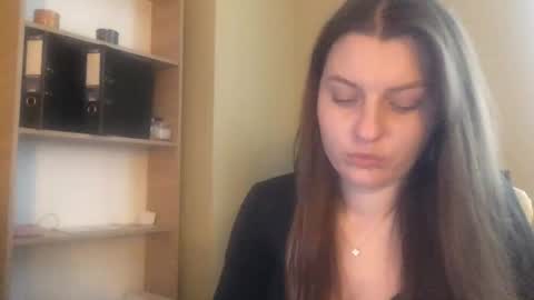 Snapshot of dollyroma chatting on October 2025 01:34:02 PM DollyRoma online show from October 2025 01:34:02 PM