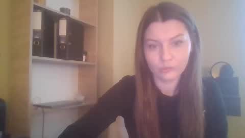 Snapshot of dollyroma chatting on November 2025 08:37:01 AM DollyRoma online show from November 2025 08:37:01 AM