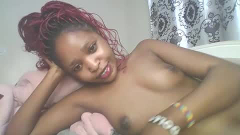 Snapshot of dollythegirl chatting on February 2026 04:27:02 PM kadolly online show from February 2026 04:27:02 PM