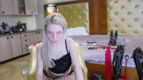 Snapshot of domcaprisse chatting on March 2026 10:30:02 AM domcaprisse online show from March 2026 10:30:02 AM