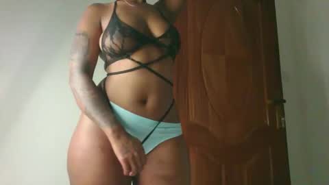 Snapshot of domecesy chatting on November 2025 09:02:02 PM Amarie noels online show from November 2025 09:02:02 PM