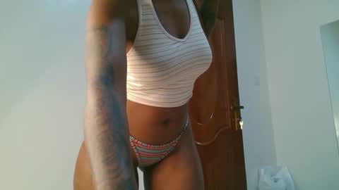 Snapshot of domecesy chatting on November 2025 10:59:02 PM Amarie noels online show from November 2025 10:59:02 PM