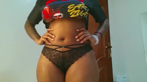 Snapshot of domecesy chatting on November 2025 01:55:01 PM Amarie noels online show from November 2025 01:55:01 PM