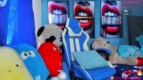 DAVID 3 online show from January 2025 02:14:01 PM