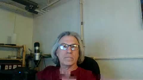 Snapshot of domiande chatting on April 2026 02:04:01 PM domiande online show from April 2026 02:04:01 PM
