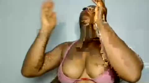 laura online show from June 2026 09:01:01 AM