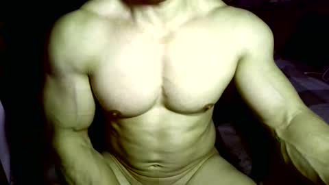 Snapshot of dominatemuscle chatting on December 2025 09:00:02 PM Kevin online show from December 2025 09:00:02 PM