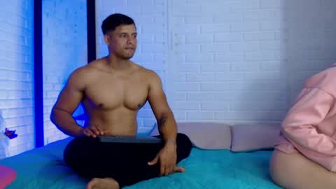 Dominc berry online show from February 2025 12:47:02 AM