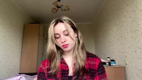 Mia online show from May 2026 07:15:02 AM