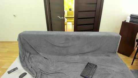 Snapshot of dominic_2024 chatting on April 2026 10:09:02 AM Dominic online show from April 2026 10:09:02 AM