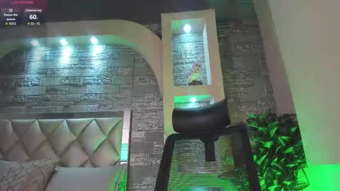 dominic de luca online show from September 2025 03:32:02 AM