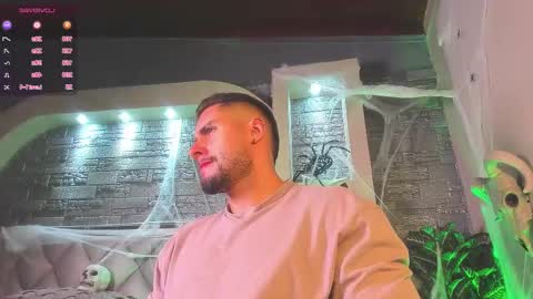 dominic de luca online show from October 2025 02:45:01 AM