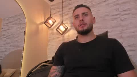 Snapshot of dominic_de_luca chatting on July 2026 08:44:01 PM dominic de luca online show from July 2026 08:44:01 PM