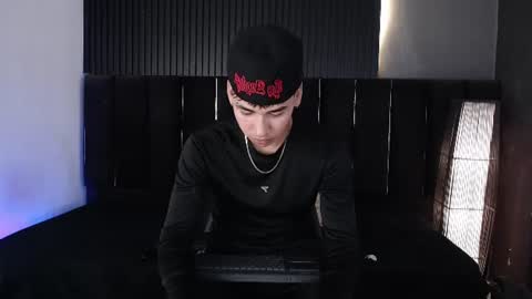 Dominic online show from July 2026 09:17:02 PM