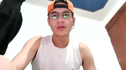 Snapshot of dominic_radccliffe chatting on December 2024 12:57:02 AM Your real love online show from December 2024 12:57:02 AM