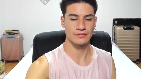 Snapshot of dominic_radccliffe chatting on September 2025 03:06:02 AM Your real love online show from September 2025 03:06:02 AM