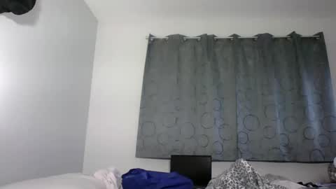 luis online show from October 2025 10:40:02 PM