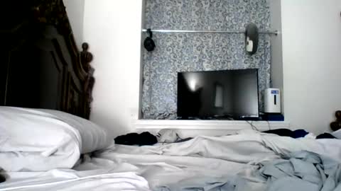 luis online show from July 2026 02:15:02 AM