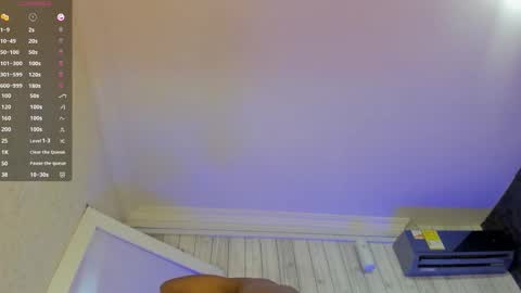 Dominicscott online show from October 2025 12:35:01 PM