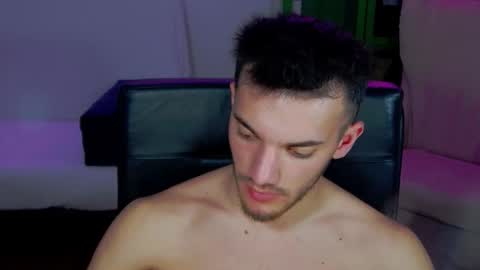 Snapshot of dominicvalente chatting on November 2025 09:42:02 PM dominicvalente online show from November 2025 09:42:02 PM