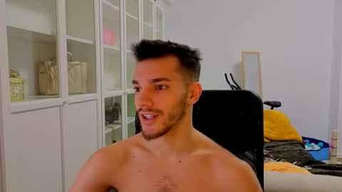 Snapshot of dominicvalente chatting on February 2026 05:06:02 PM dominicvalente online show from February 2026 05:06:02 PM