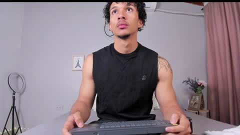 Snapshot of dominik_drake chatting on March 2026 12:49:01 PM Dominik Drake online show from March 2026 12:49:01 PM