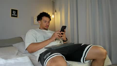 Snapshot of dominik_drake chatting on April 2026 12:31:01 PM Dominik Drake online show from April 2026 12:31:01 PM