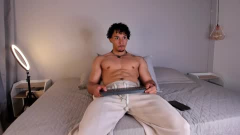 Snapshot of dominik_drake chatting on May 2026 03:02:01 AM Dominik Drake online show from May 2026 03:02:01 AM