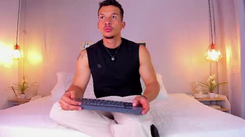 Dominik Drake online show from July 2026 01:35:02 PM