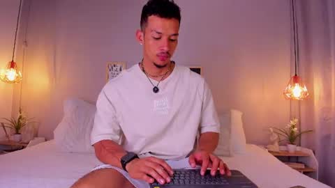 Dominik Drake online show from July 2026 12:19:02 PM
