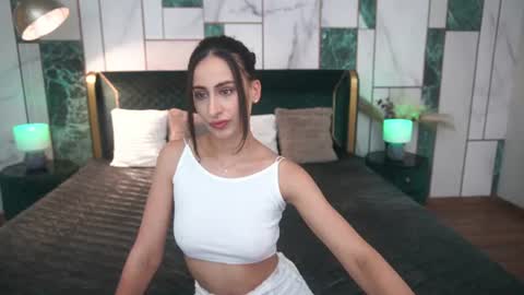 Dominika online show from July 2026 12:53:02 PM