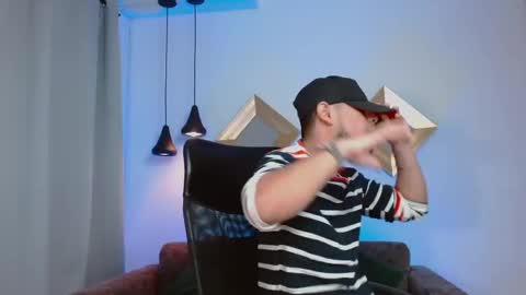 Dominik online show from May 2026 11:33:01 PM