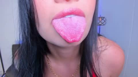 Snapshot of dominique_21x chatting on January 2025 05:22:02 AM DOMINIC online show from January 2025 05:22:02 AM