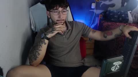 Snapshot of dominus_kane chatting on November 2025 04:52:01 PM dominus_kane online show from November 2025 04:52:01 PM