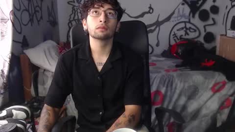 Snapshot of dominus_kane chatting on December 2025 02:35:01 PM dominus_kane online show from December 2025 02:35:01 PM