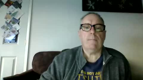 Snapshot of domjolly08 chatting on December 2025 03:52:02 PM David uk online show from December 2025 03:52:02 PM