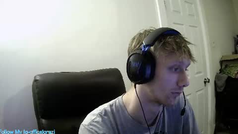 Snapshot of domohead0 chatting on July 2026 04:05:02 AM dom online show from July 2026 04:05:02 AM