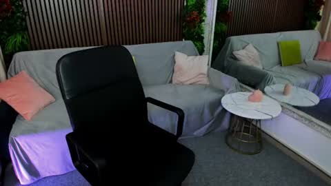 Tessa online show from July 2026 03:38:01 PM