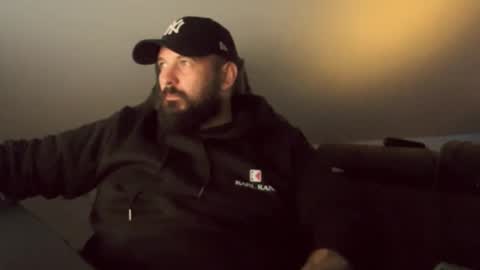 donchriiis online show from December 2025 07:45:02 PM