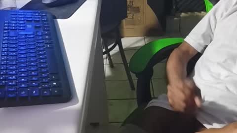 dondiego5511 online show from April 2026 09:17:01 PM