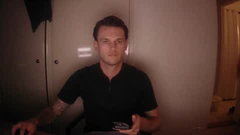 Snapshot of donn053 chatting on September 2025 07:14:02 PM Papi online show from September 2025 07:14:02 PM