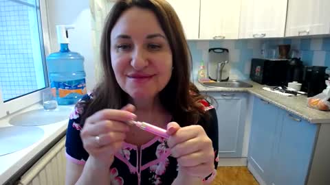 Tatiana 43 curvy sexy body and Joanna redhead 39 years online show from February 2025 07:07:02 AM