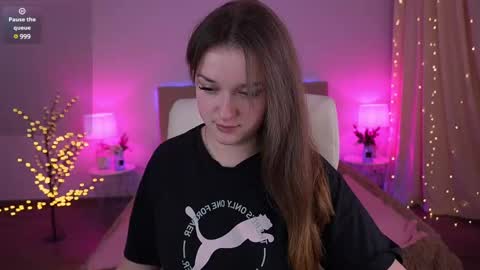 DONNA online show from February 2025 06:54:01 AM