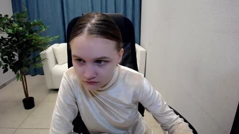 Sia online show from May 2026 06:29:02 AM