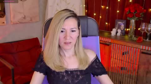 Donna online show from April 2026 07:16:02 PM