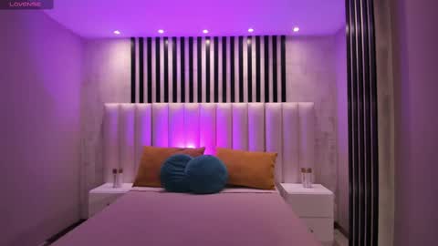 Snapshot of donnastonne chatting on March 2025 02:41:02 AM Donna Stonne online show from March 2025 02:41:02 AM